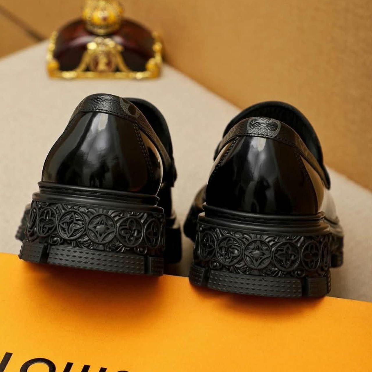 Louis Vuitton Baroque Loafers Black 1AB8UL - Image 10