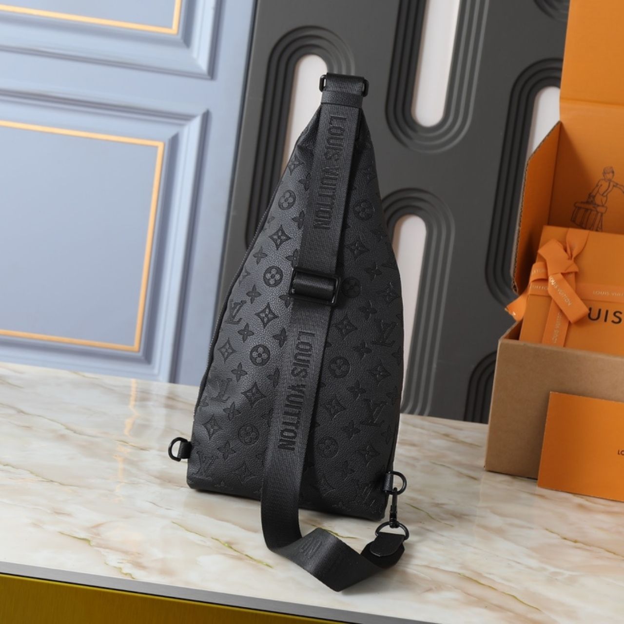 Louis Vuitton Duo Slingbag Black 42cm M26730 - Image 4