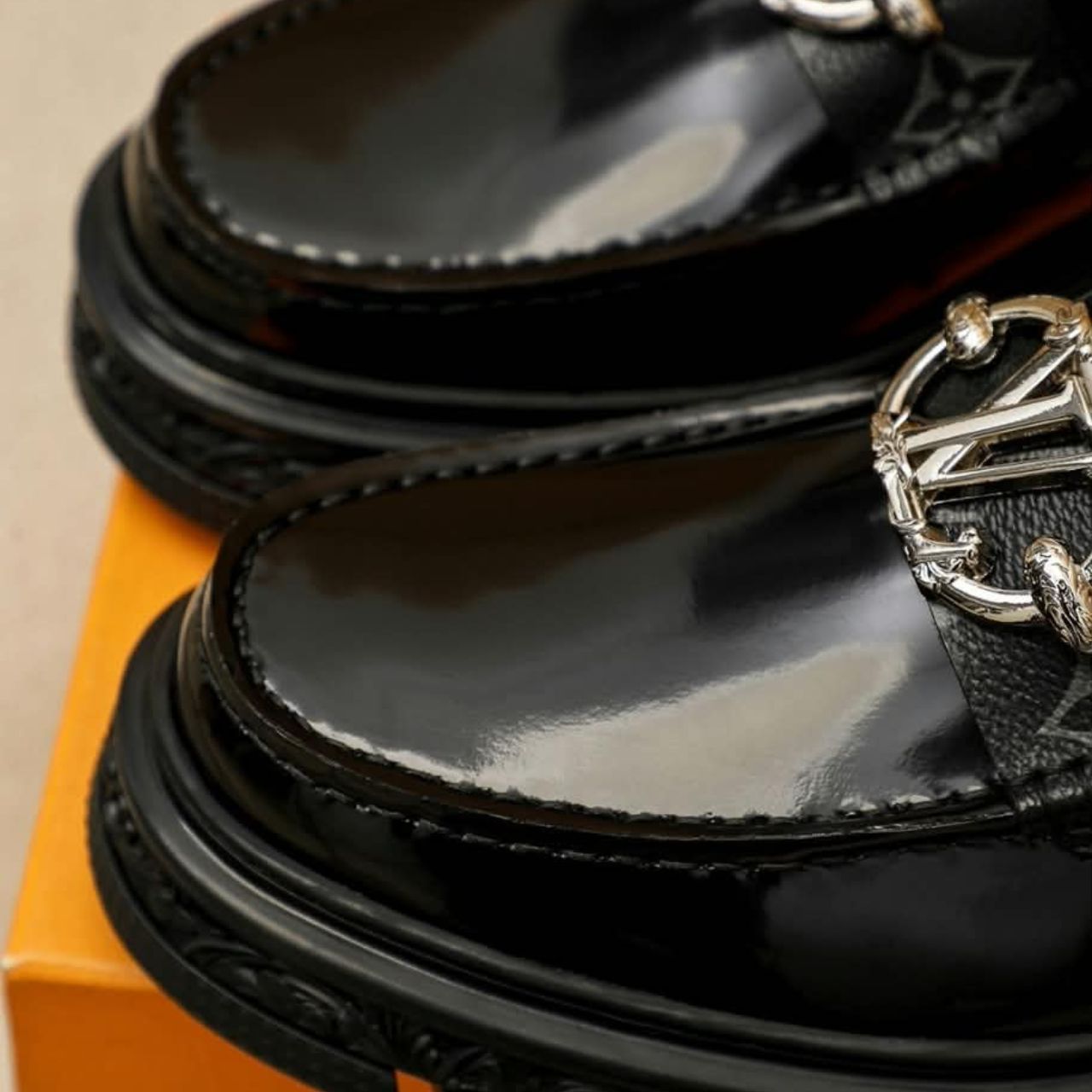 Louis Vuitton Baroque Loafers Black 1AB8UL - Image 11