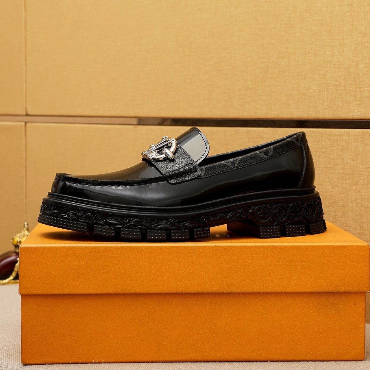 Louis Vuitton Baroque Loafers Black 1AB8UL - Image 8