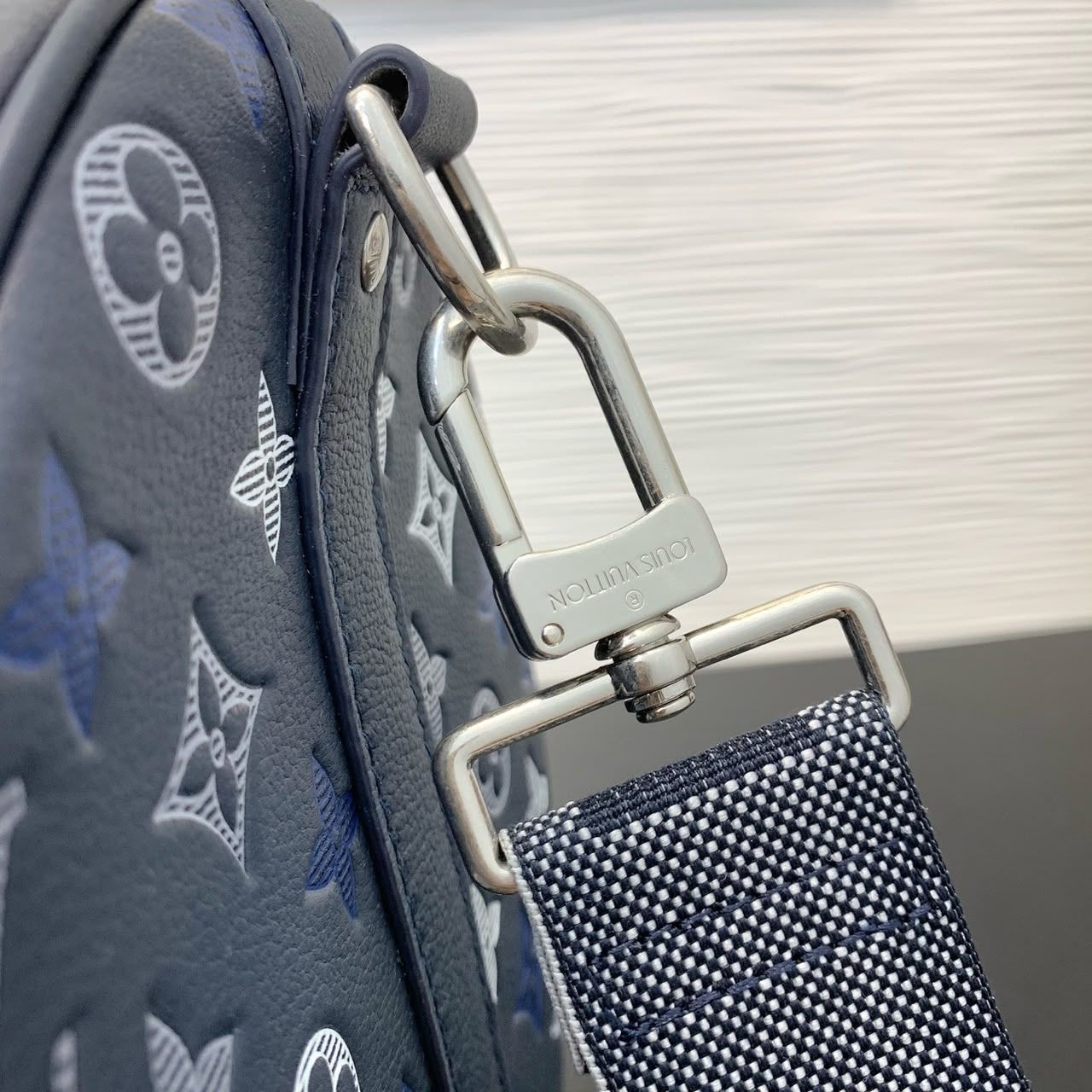 Prestige Edition – Louis Vuitton Keepall Bandouliere 50 Navy Blue 50cm M28836 - Image 7