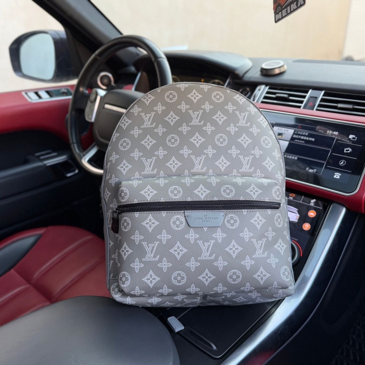 Louis Vuitton Discovery Backpack PM Monogram Gray 29cm - Image 3