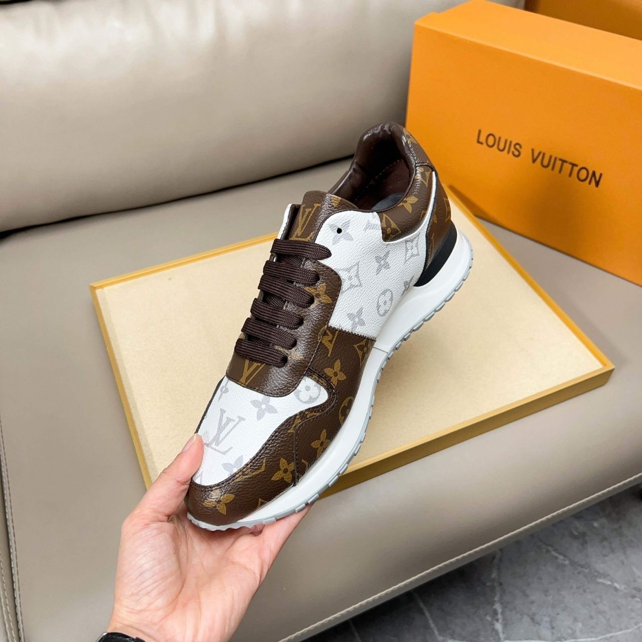 Louis Vuitton Run Away Sneakers Macassar 1ADET8 - Image 8