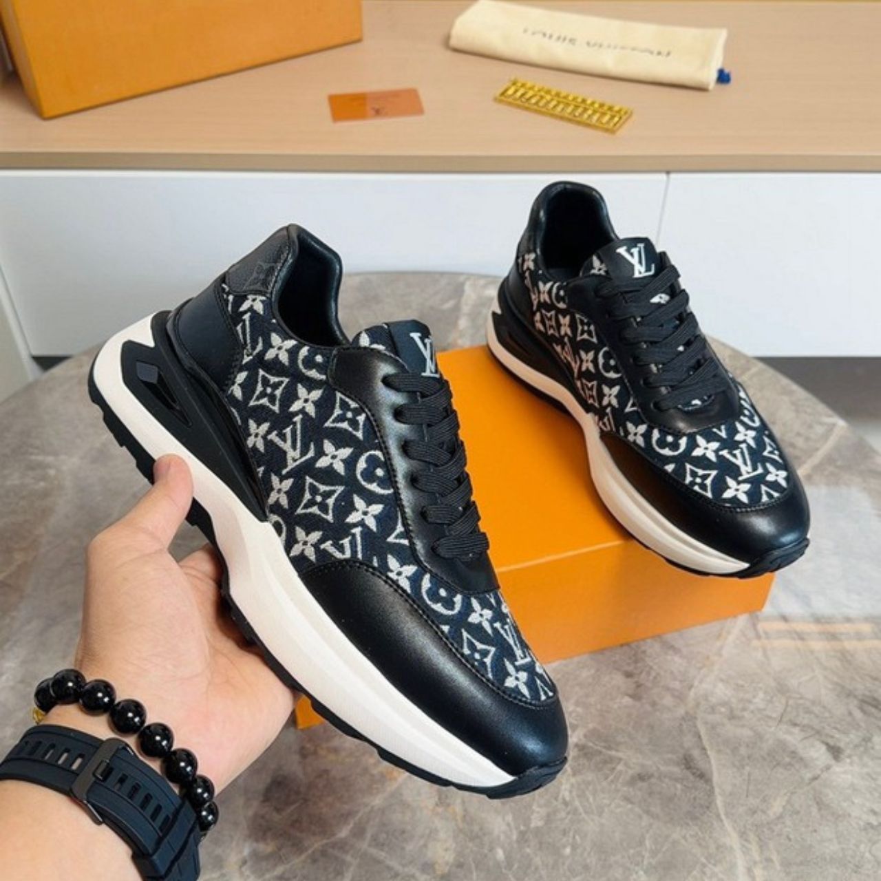 Louis Vuitton Run Away Sneaker Monogram Black - Image 3