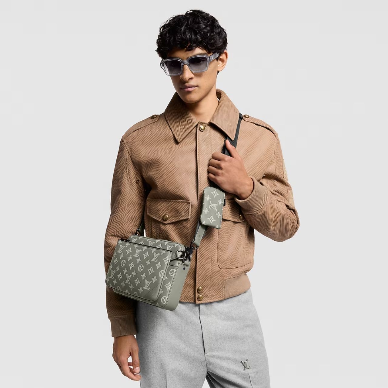 Louis Vuitton Trio Messenger Monogram Shadow Olive Green 25cm M12490 - Image 2