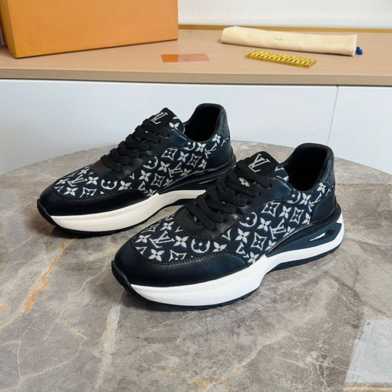 Louis Vuitton Run Away Sneaker Monogram Black - Image 7
