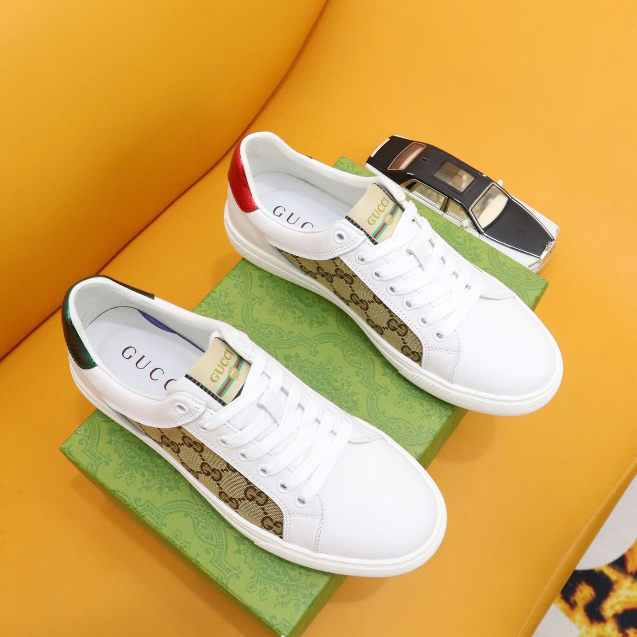 Gucci Ace GG Supreme Beige And White - Image 3