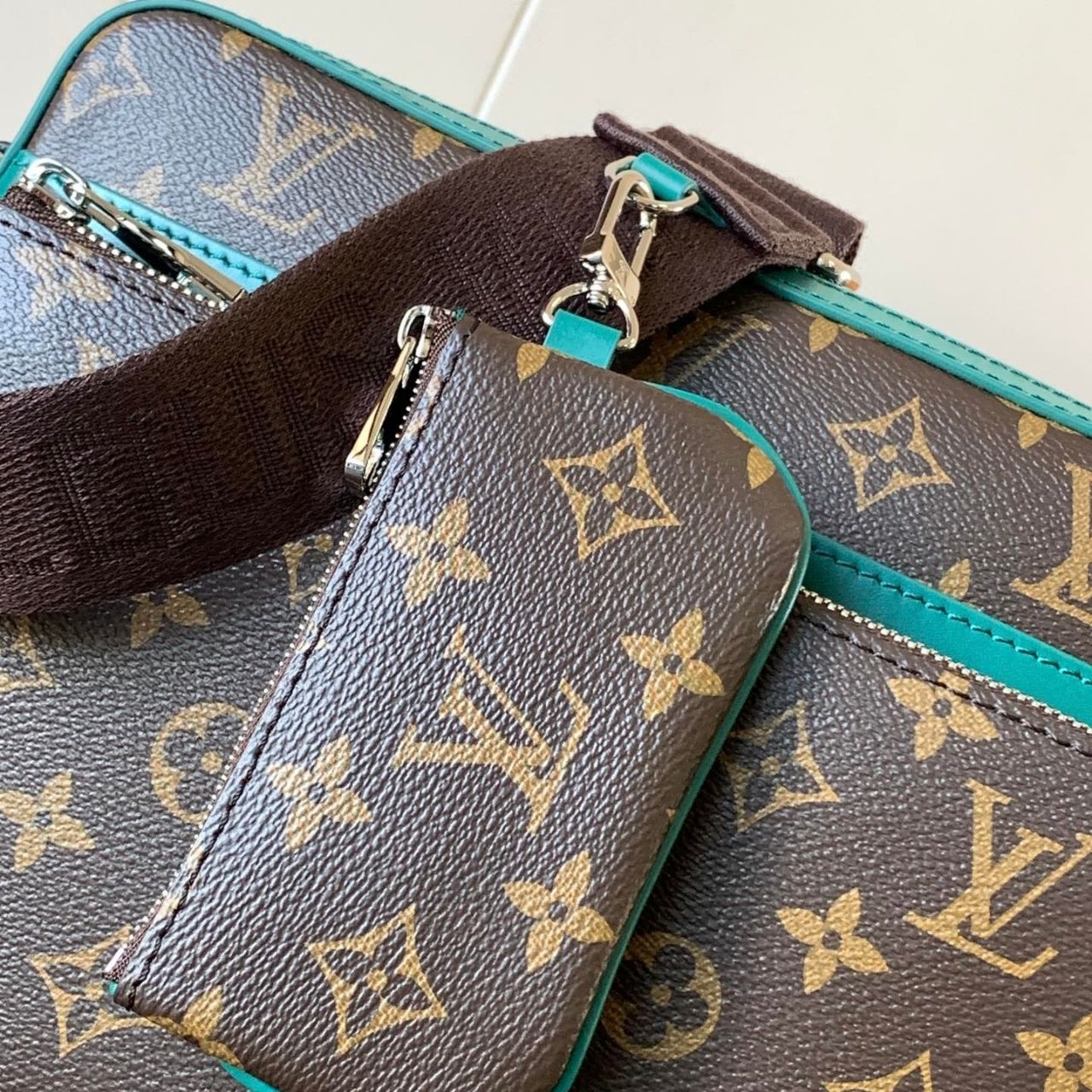 Louis Vuitton Messenger Bag Monogram Macassar Green 25cm - Image 9