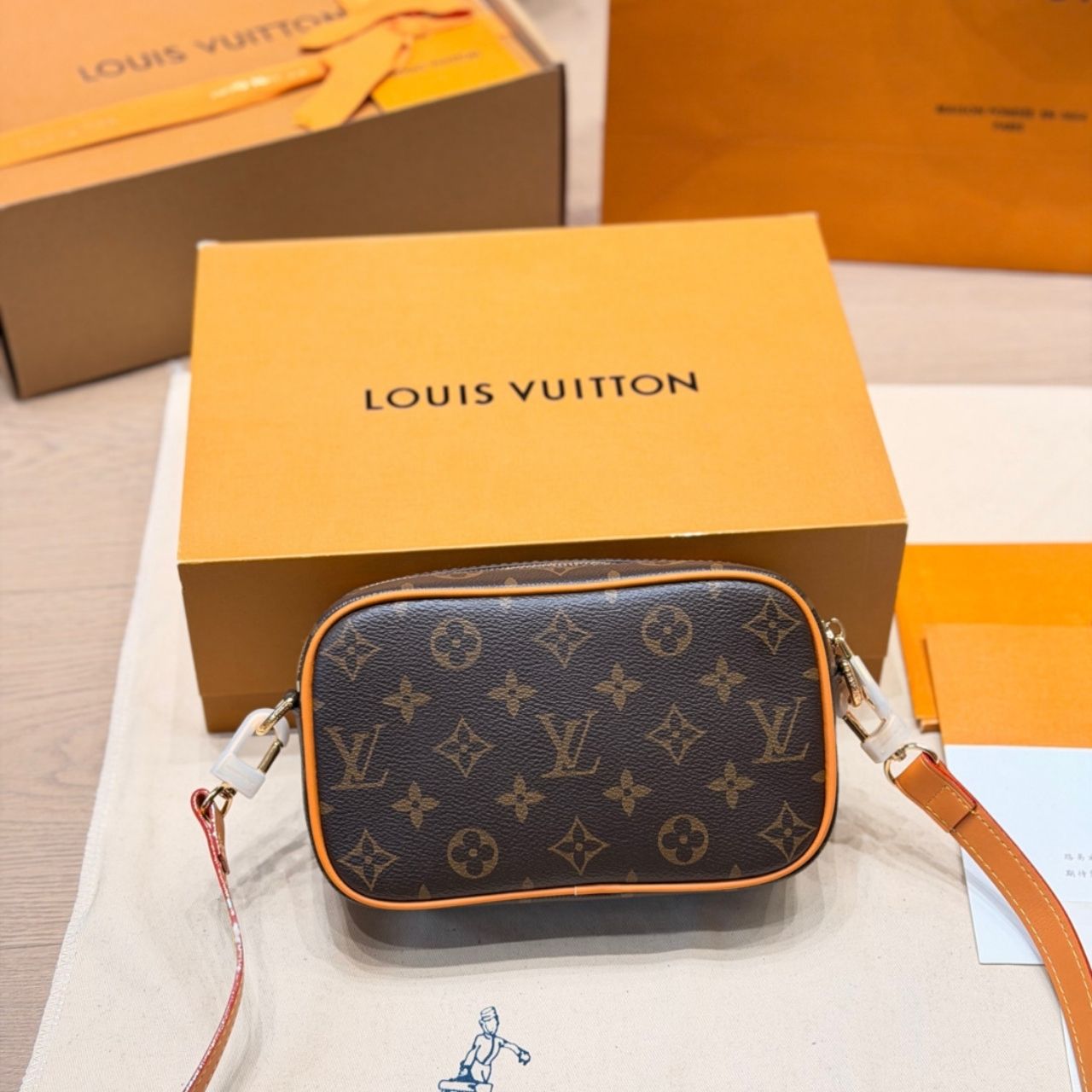 Louis Vuitton Trocadero Wearable Wallet Monogram Brown 20cm - Image 4