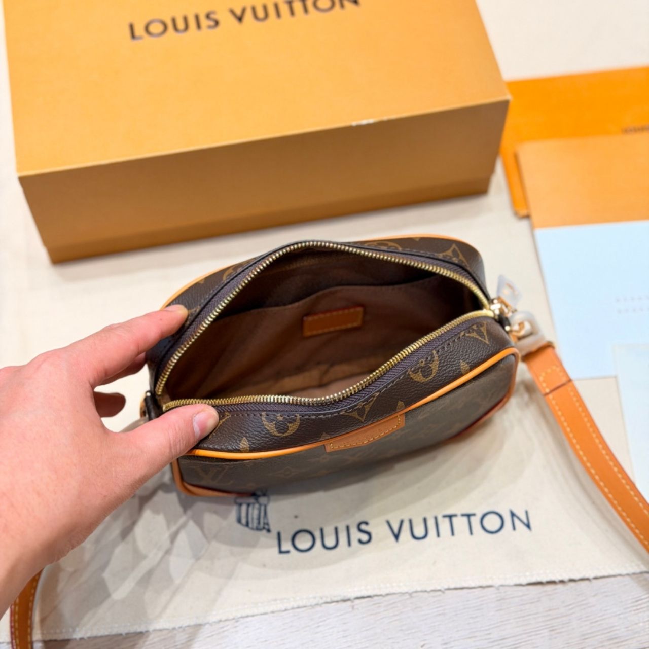 Louis Vuitton Trocadero Wearable Wallet Monogram Brown 20cm - Image 10