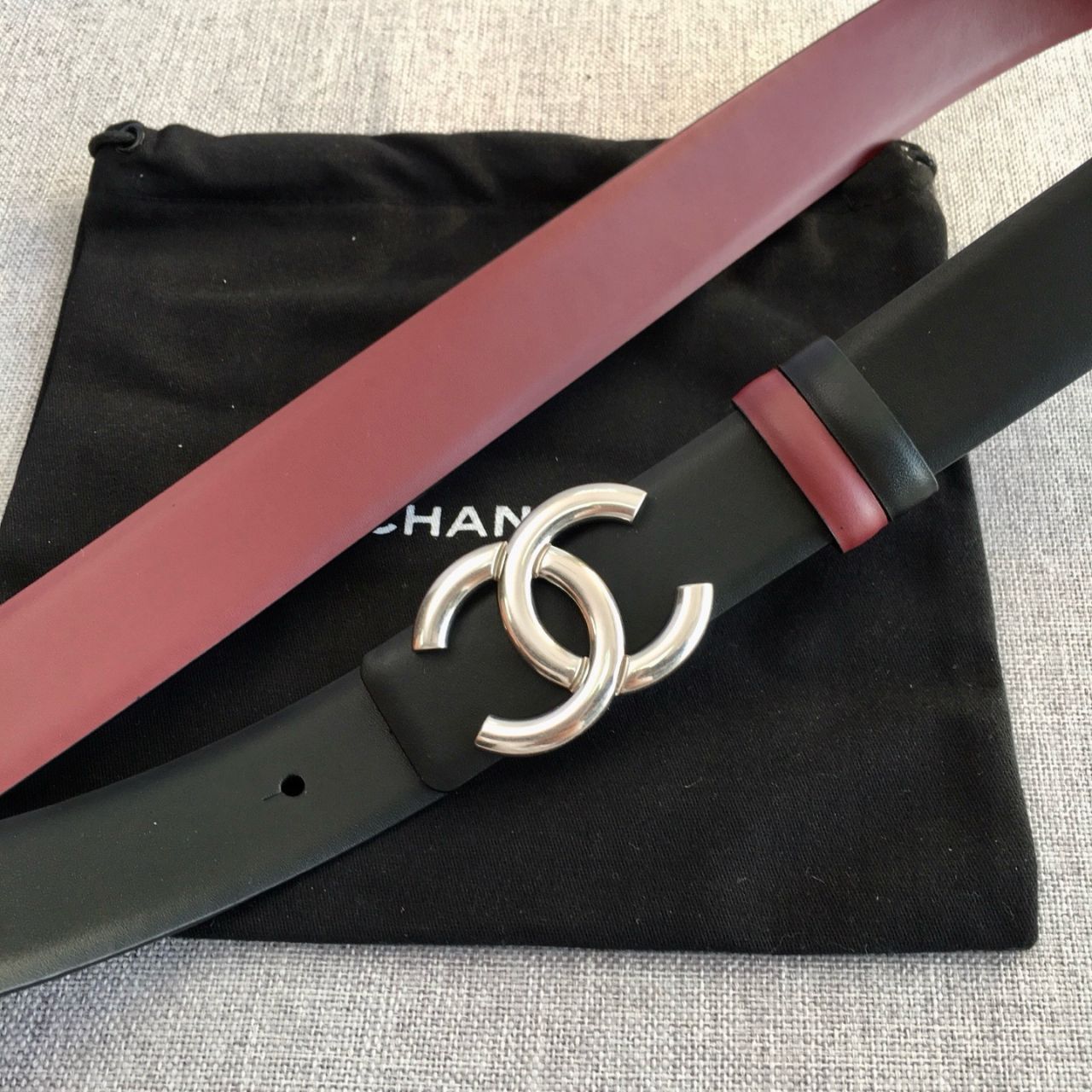 Chanel CC Logo Reversible Leather Belt Black Burgundy Silver Buckle 3Cm - Image 4