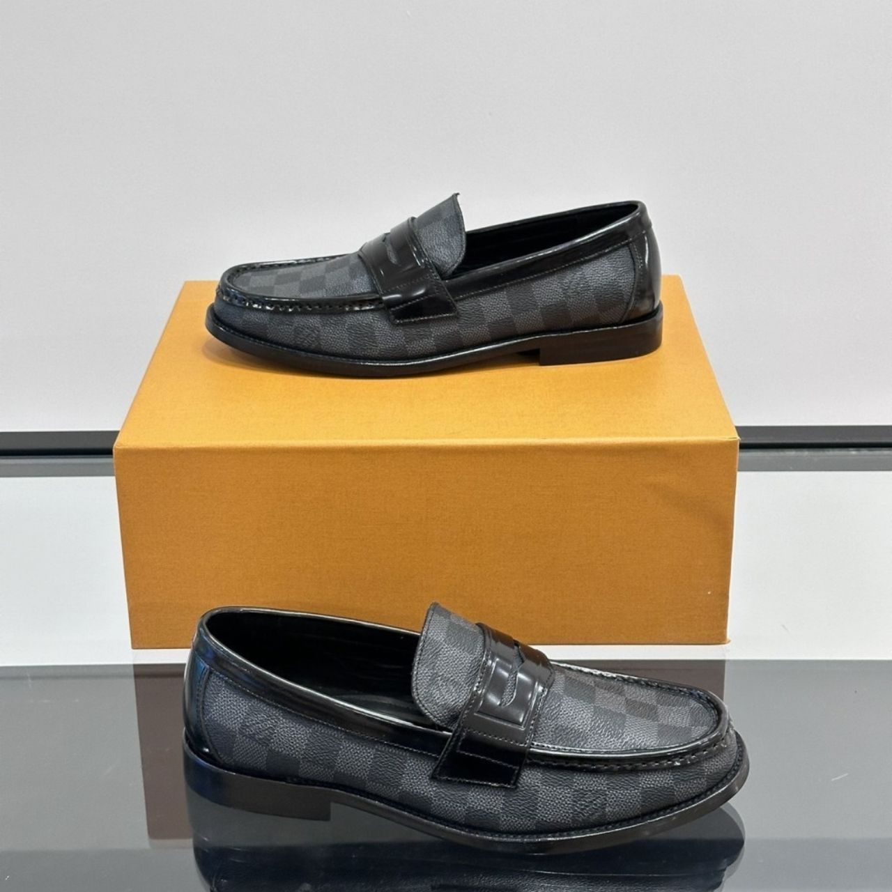 Louis Vuitton Major Loafer Damier Graphite Black - Image 5