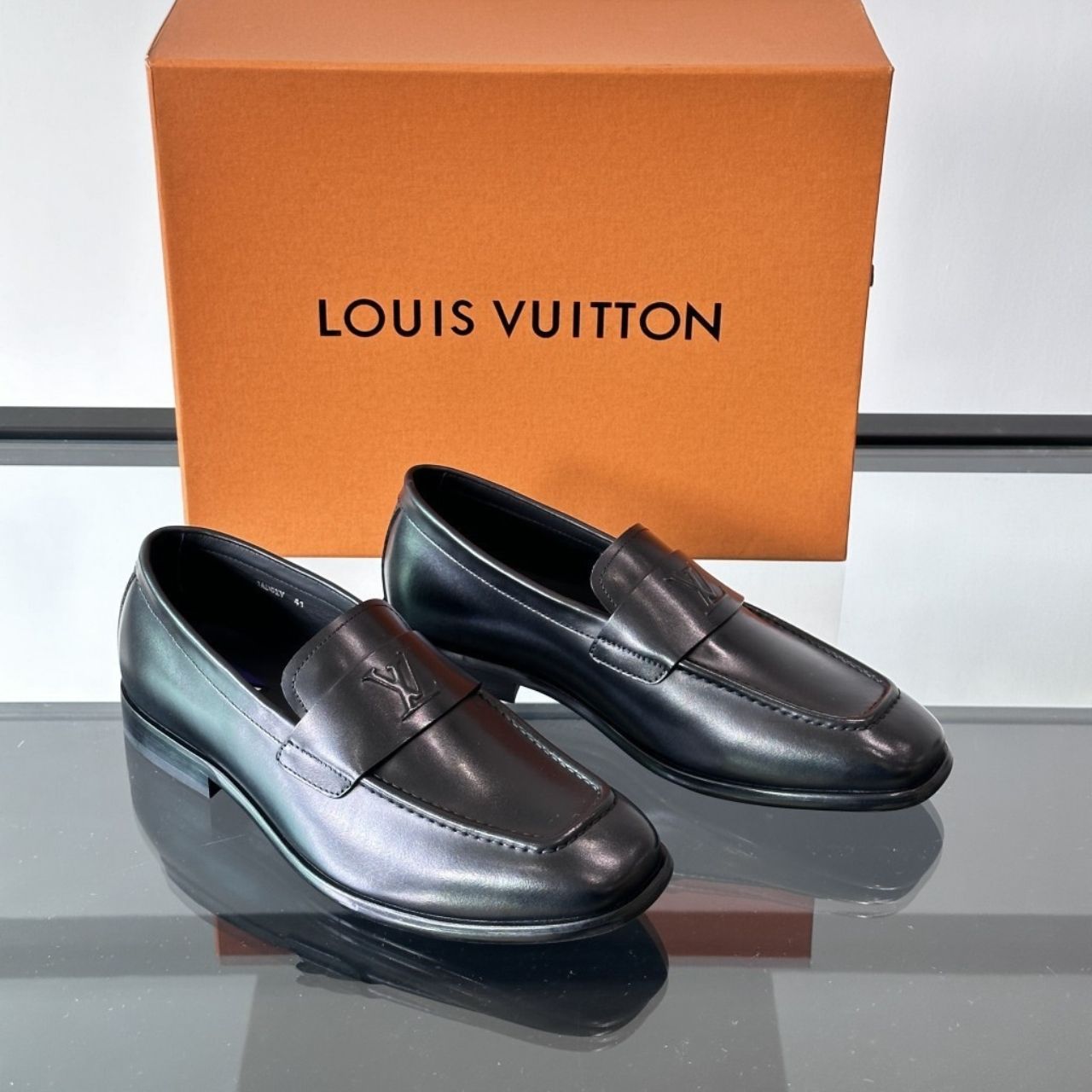 Louis Vuitton Major Loafer LV Initials Black - Image 3