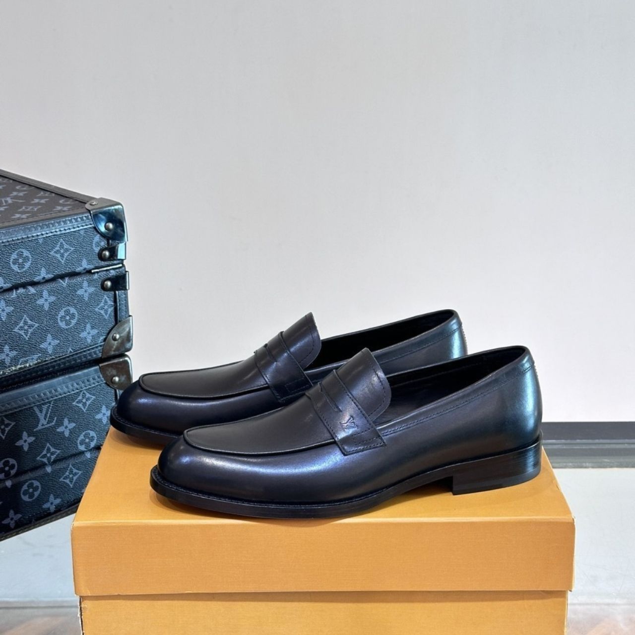 Louis Vuitton Westminster Loafer Black - Image 6